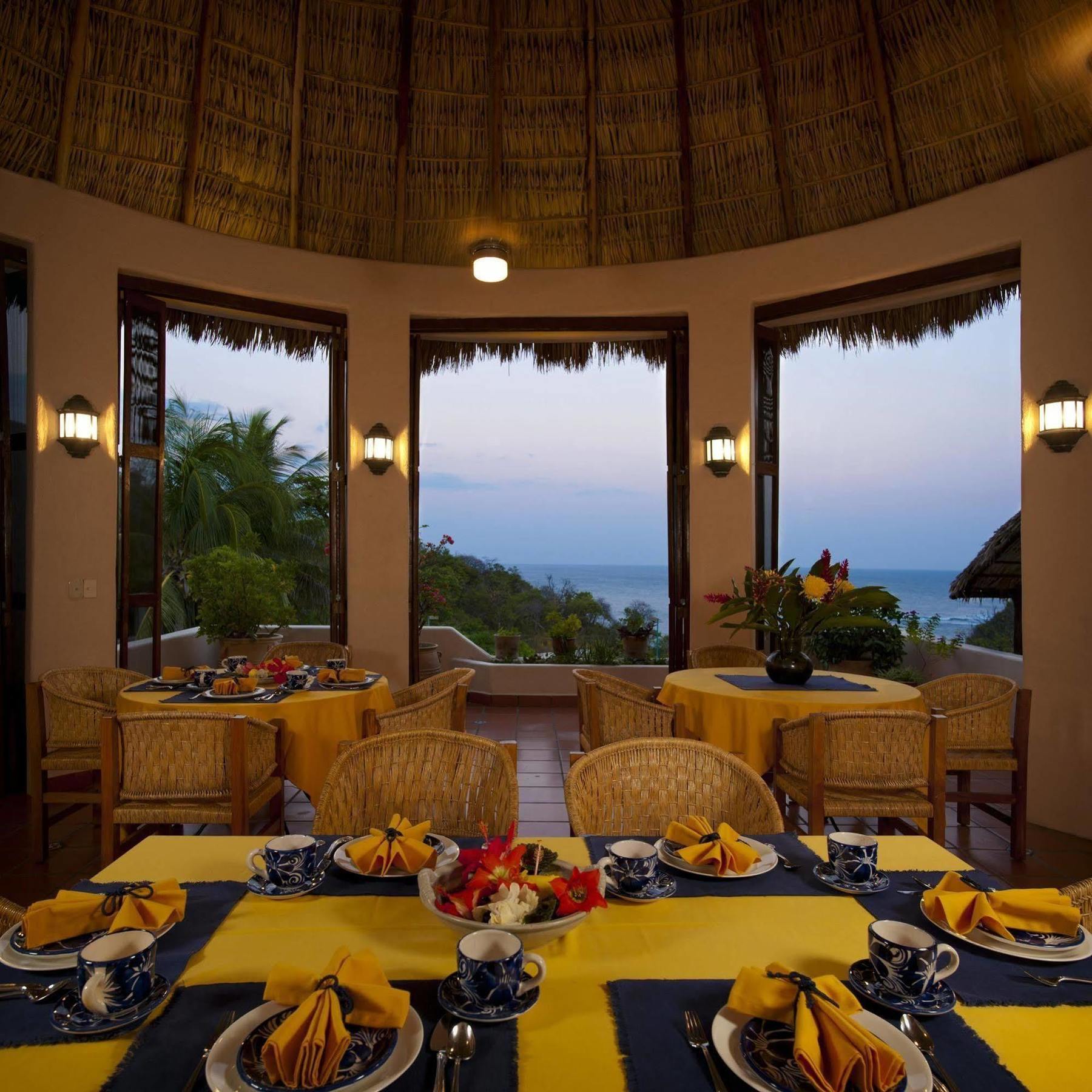 Agua Azul La Villa Santa Cruz Huatulco Exterior photo